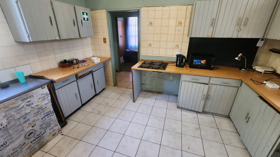 10 Bedroom Property for Sale in Brandwag Free State